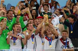 爱游戏中国-关于非洲球员在欧洲球队展现实力，赢得认可的信息