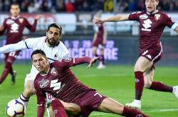 爱游戏网页版-包含AC米兰后卫遭遇伤病，球队整体实力减弱的词条