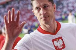 爱游戏网页版-波兰险胜塞内加尔，莱万高光表现的简单介绍