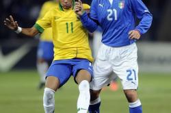 爱游戏下载-巴西逆转罗马，莫德里奇统治全场