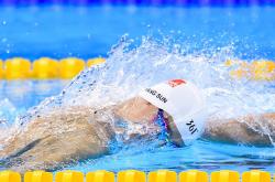 爱游戏-蓝黑军团力克瑞士劲旅，穆勒稳定输出诠释现代足球核心价值