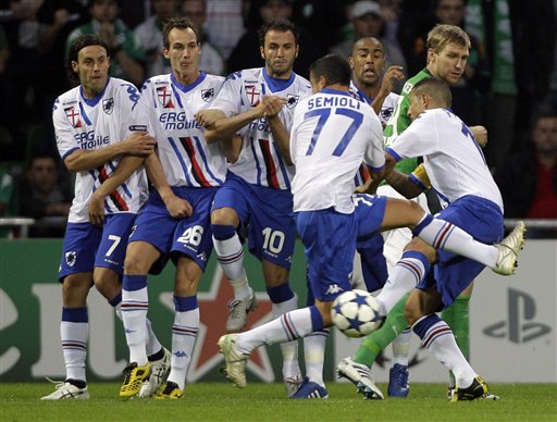 包含桑普多利亚输球又伤人，重整旗鼓勇夺连胜的词条