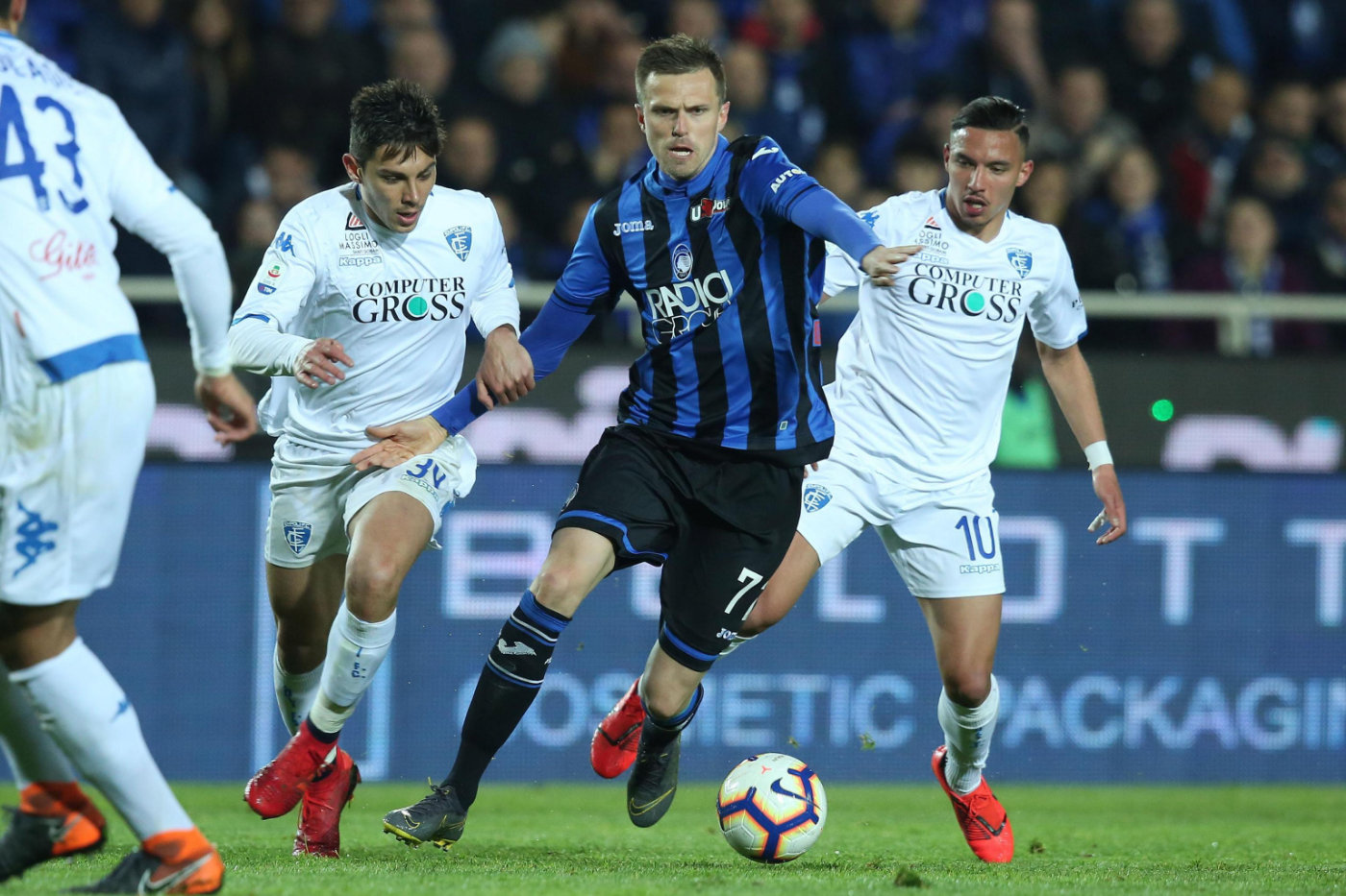 亚特兰大逆转战胜强敌,实现逆袭 亚特兰大逆转战胜强敌,实现逆袭