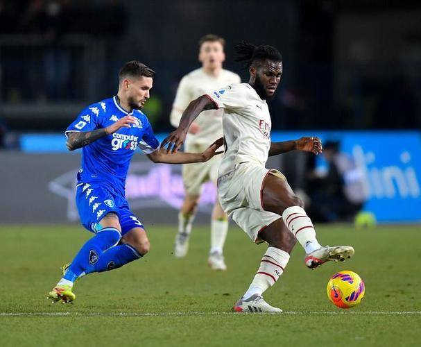 都灵后防线神勇抢断，助球队取胜的简单介绍