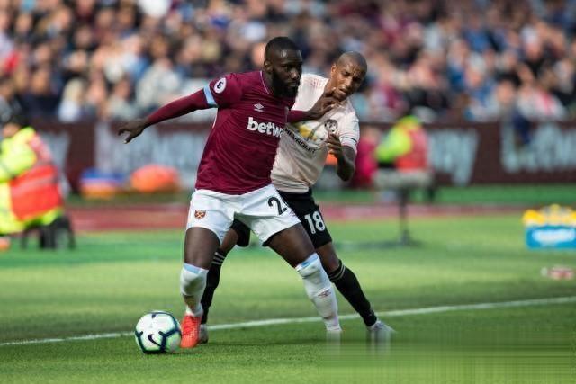 热刺逆转维拉,客场斩获三分 热刺逆转维拉,客场斩获三分