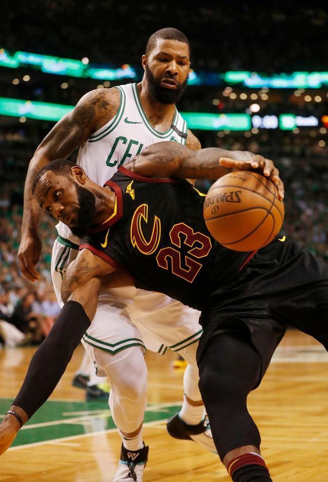 骑士横扫深圳队,塔图姆惊艳四座的简单介绍 骑士横扫深圳队,塔图姆惊艳四座的简单介绍