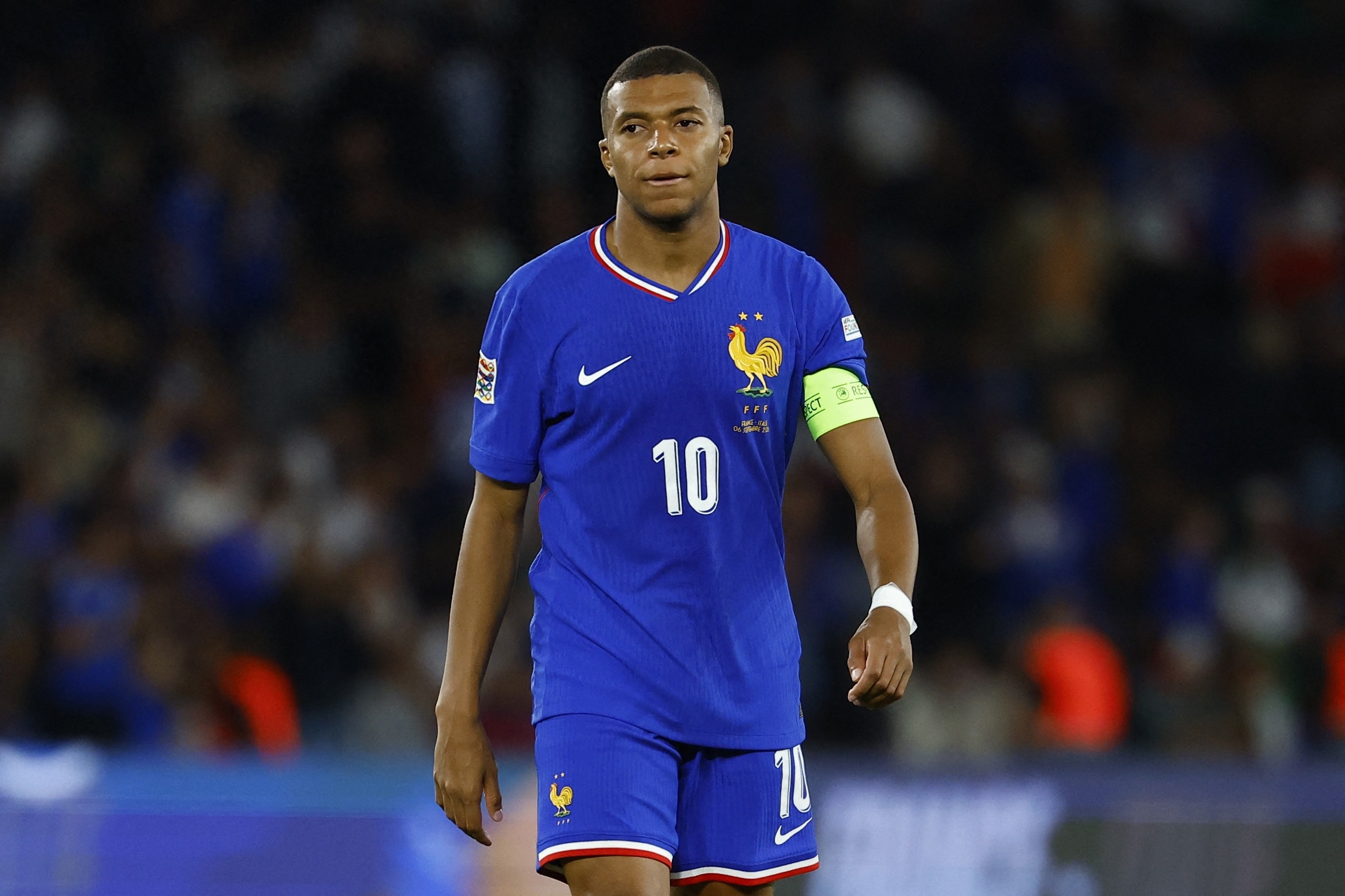 英国乒乓球队逆转法国乒乓球队,波尔统治全场的简单介绍 英国乒乓球队逆转法国乒乓球队,波尔统治全场的简单介绍